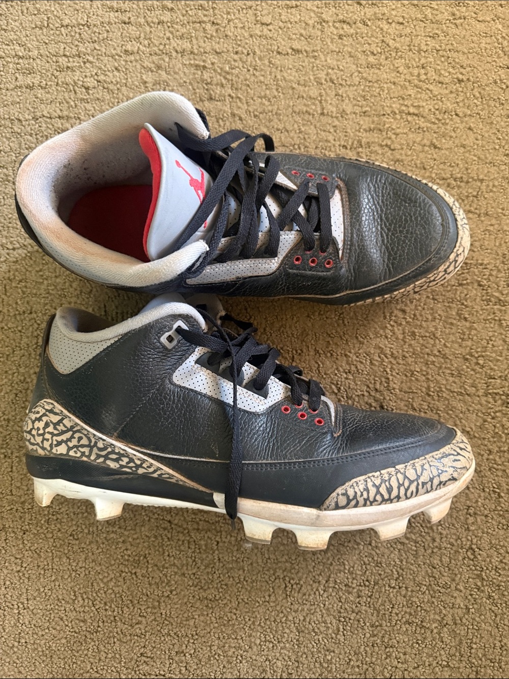 Jordan Men's Black, White & Red Athletic Cleats with Elephant Print size 12.5